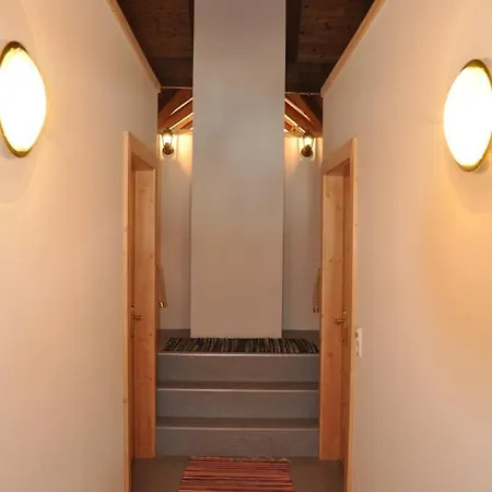 Baerenhuette Troepolach-nassfeld Jenig