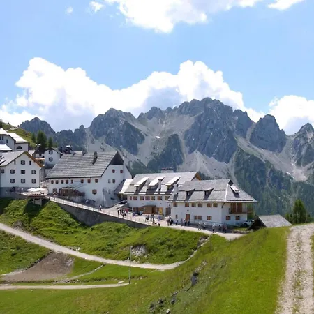 Baerenhuette Troepolach-nassfeld Apartment *