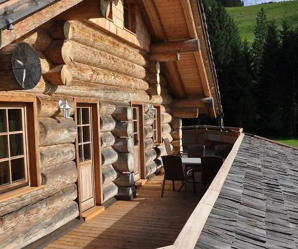 Baerenhuette Troepolach-nassfeld *